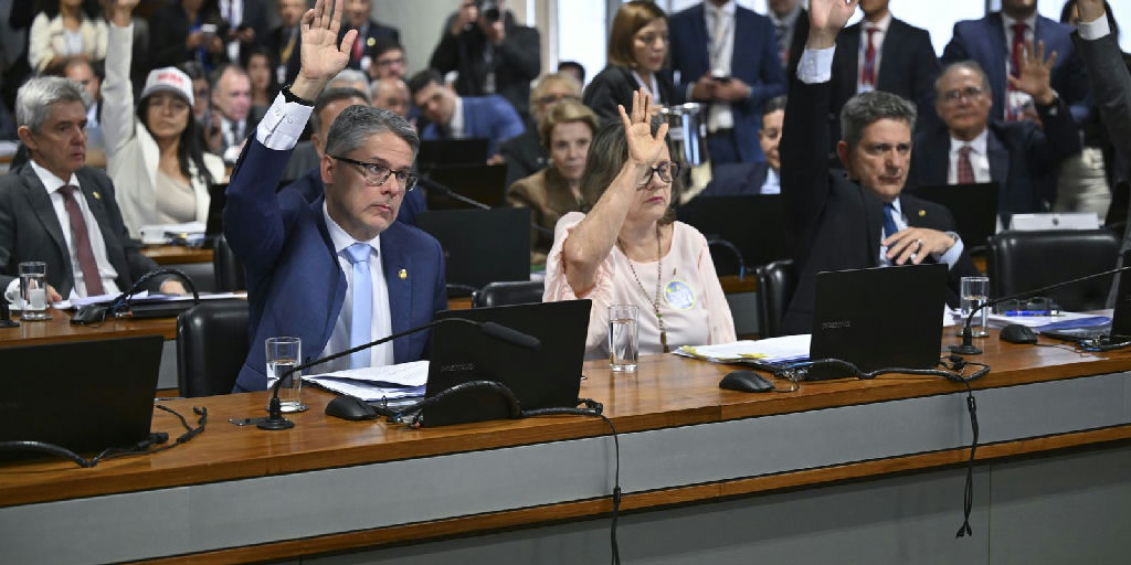 CCJ do Senado dá aval à PEC da Segurança Pública que amplia integração e combate a facções