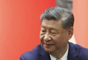 China remunera cidadãos por denúncias contra cristãos em nova fase de vigilância religiosa