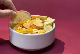 Chips de frutas: entenda por que o petisco não substitui a versão fresca e exige moderação