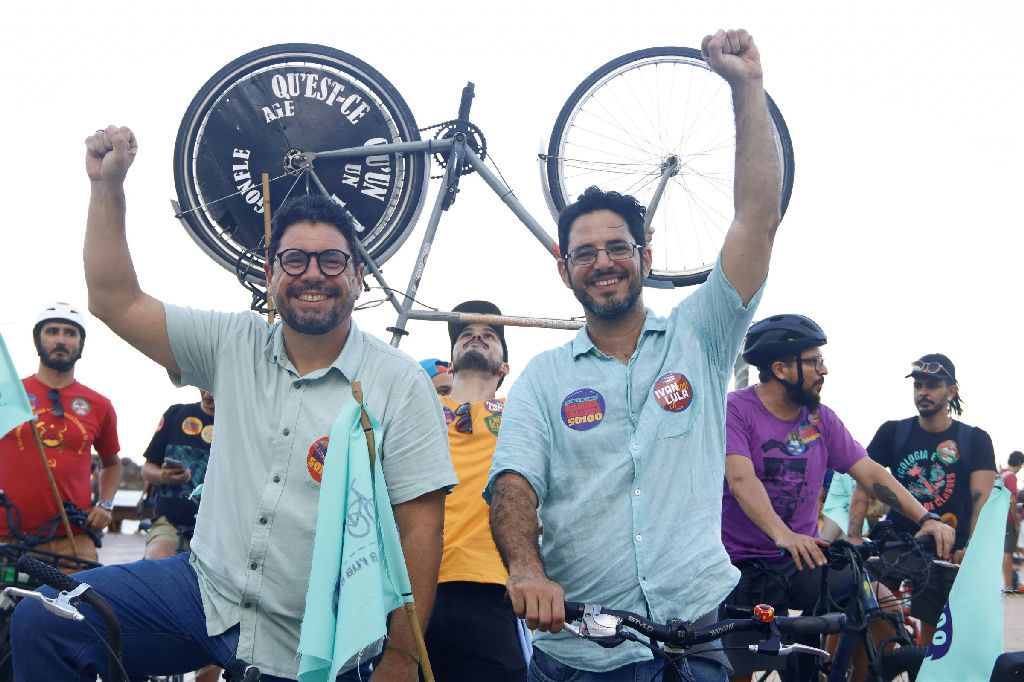 Daniel Valença, neto de Arraes, escolhe sobrenome paterno em campanha eleitoral de Pernambuco