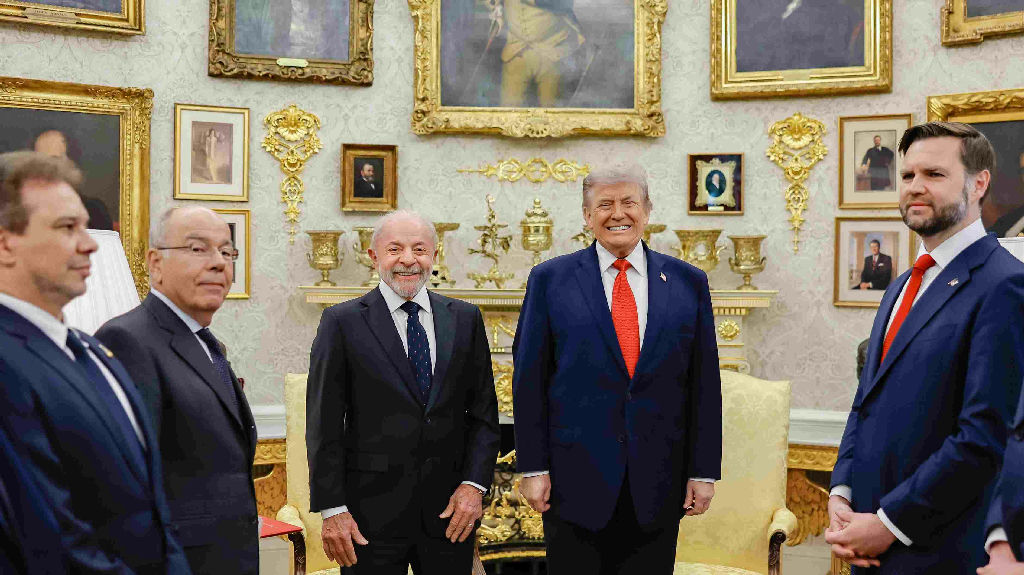 Donald Trump afirma manter boa relação com o Brasil em meio a cenário regional