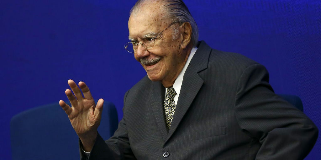 Ex-presidente José Sarney é internado em São Paulo para tratar pneumonia bacteriana