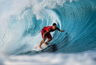 Gabriel Medina brilha com nota 10, mas fica com o vice em Fiji