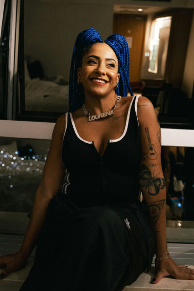Lourena supera cancelamento e assume como headliner do Palco Supernova no Rock in Rio 2026