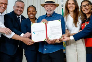 Nova lei sancionada por Lula estabelece diretrizes para fortalecer o futebol feminino no Brasil