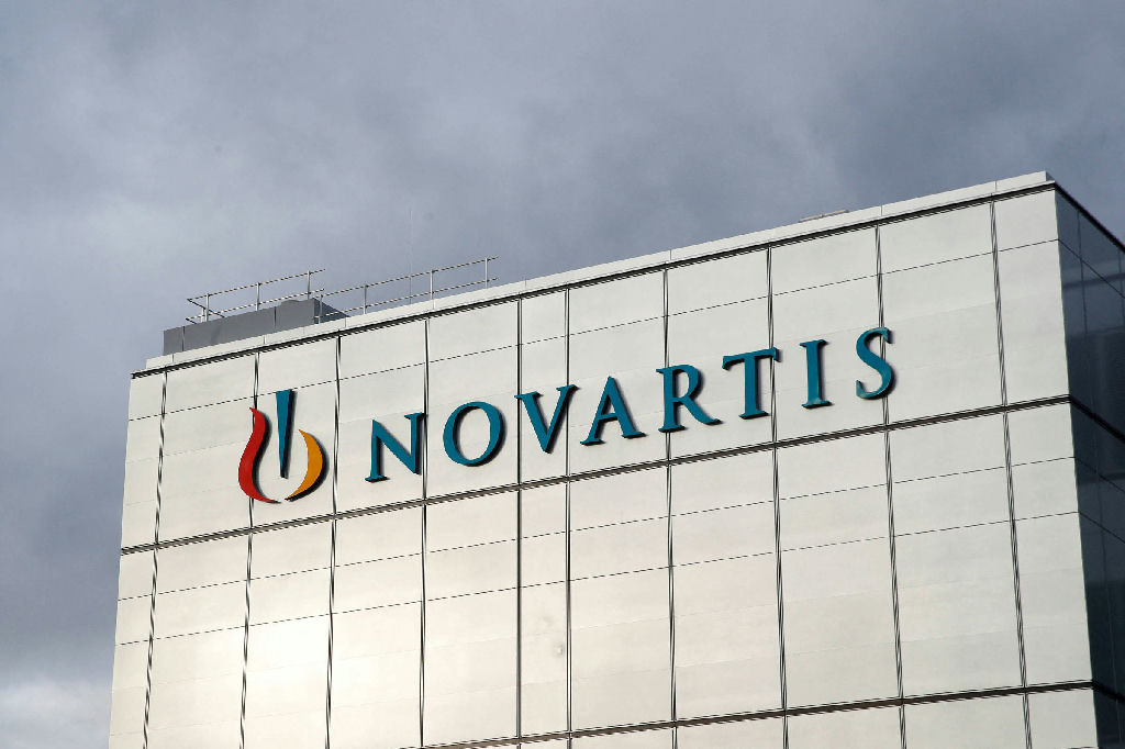 Novartis suspende testes de terapia celular após mortes de pacientes