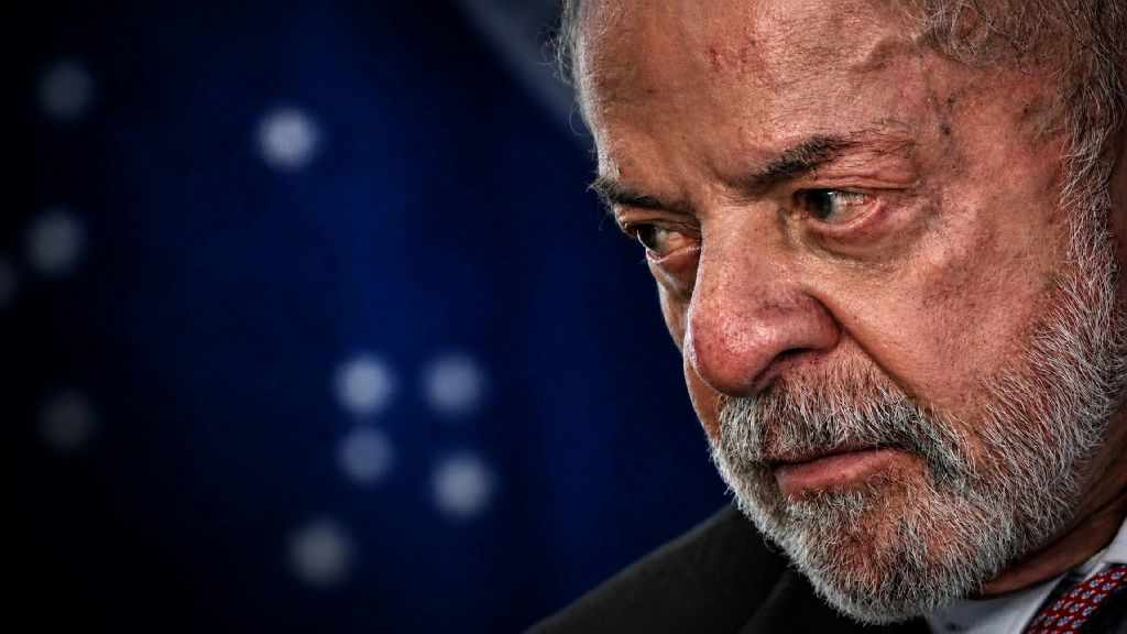 O esgotamento com a gestão Lula e o acirramento do debate político no Brasil
