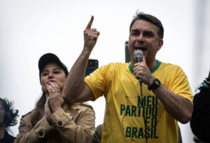 Operação 'Dark Horse': Flávio Bolsonaro vê interferência política de Flávio Dino