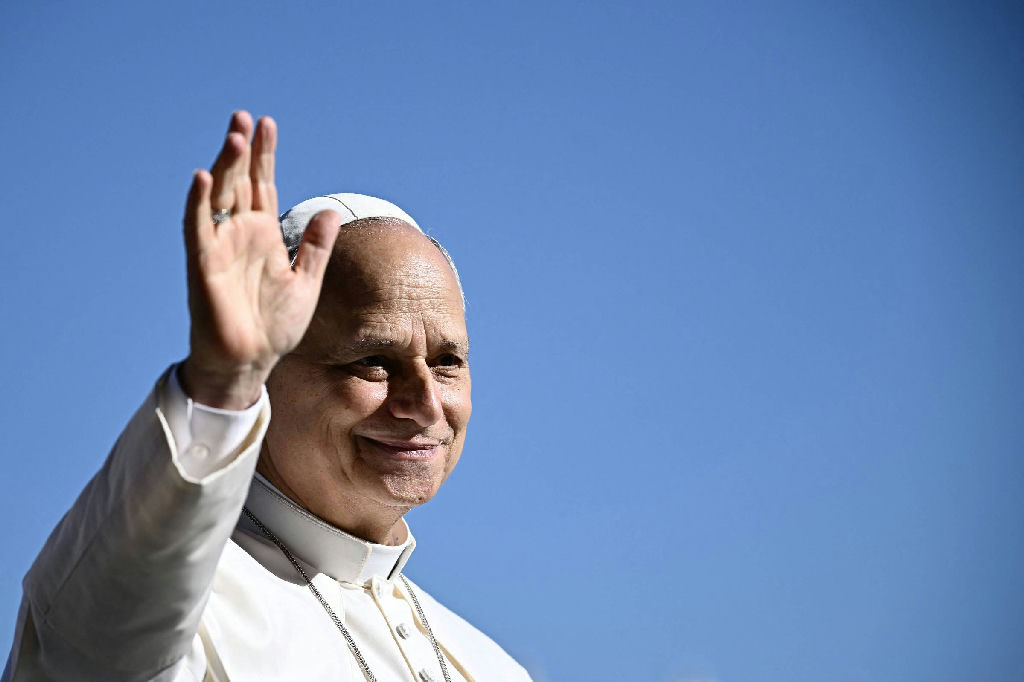 Papa Leão 14 inicia maior viagem à América do Sul com foco em Amazônia e presídios
