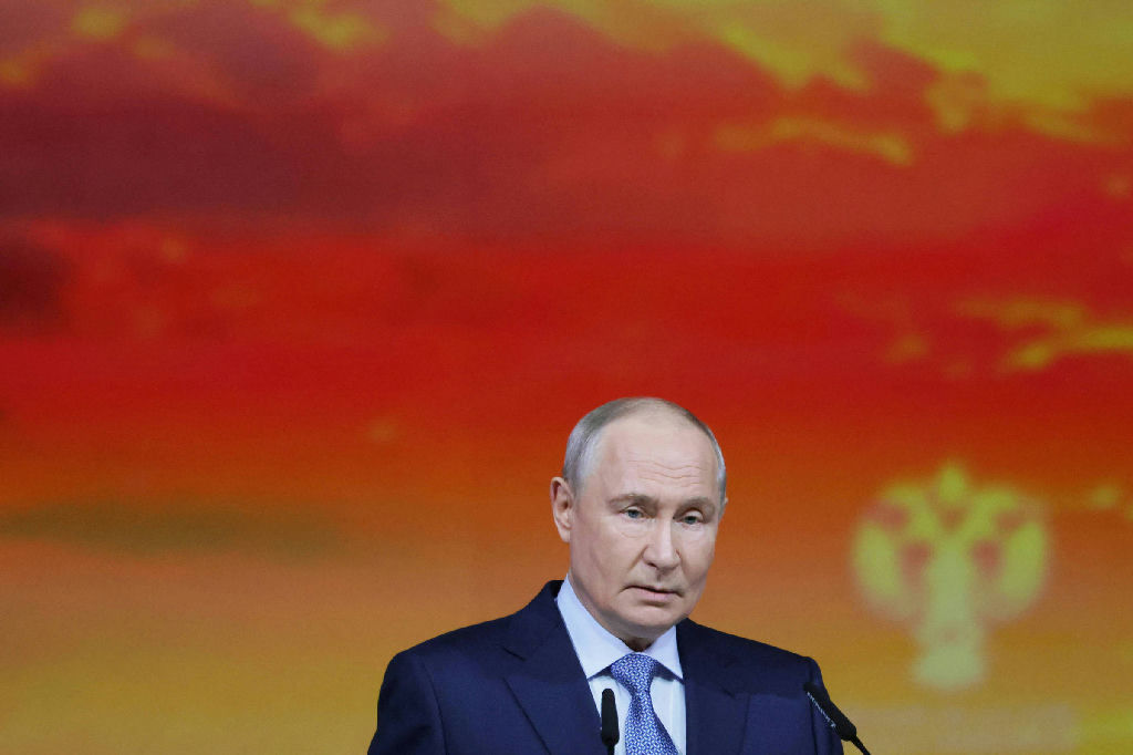 Partido de Vladimir Putin consolida poder absoluto no Parlamento russo