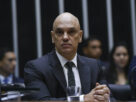 Perícia da Polícia Federal revela mensagens a Moraes, contrariando versão oficial do STF