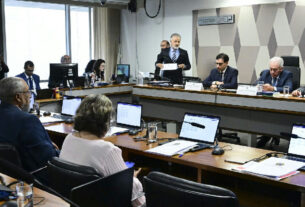 Senado avança em mudança histórica: CCJ aprova fim da jornada 6x1