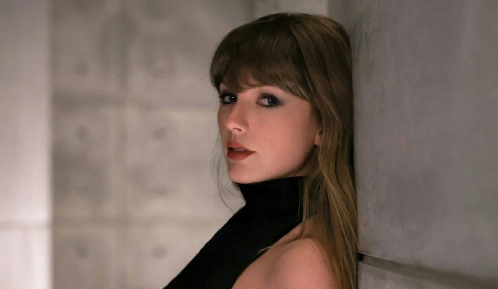 Taylor Swift surpreende fãs com lançamento deluxe de “The Life of a Showgirl” e quatro faixas inéditas