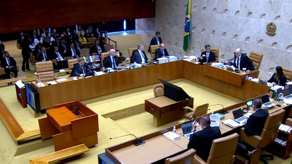 Tensões no STF: Gilmar Mendes critica André Mendonça em meio a nova crise na Corte