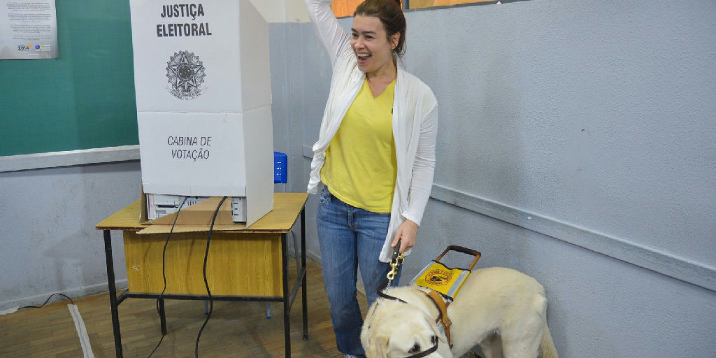 Termina nesta segunda-feira prazo para eleitores com deficiência solicitarem transporte gratuito