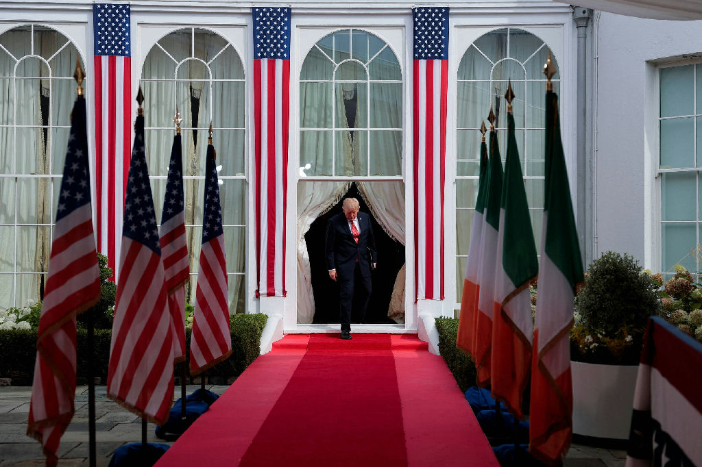 Trump reacende debate sobre unificação da Irlanda em visita oficial a Dublin