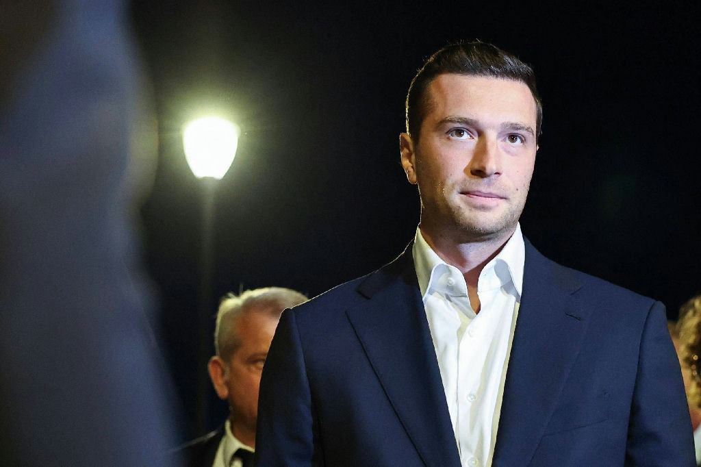 Ultradireita francesa conquista Senado em meio a escândalo de antissemitismo
