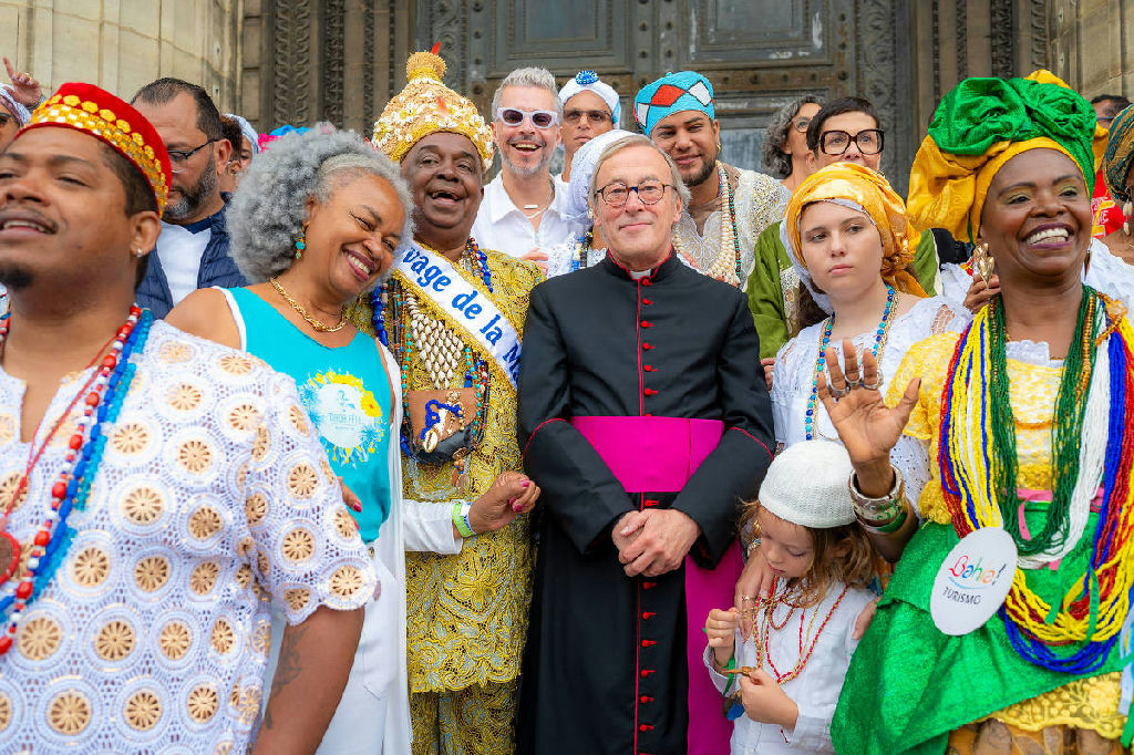 Veto de padre em Paris força Lavagem de Madeleine a mudar de local de última hora