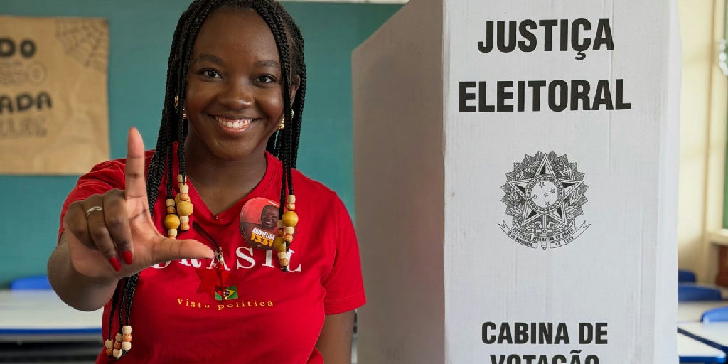 Deputada eleita Ana Elisa detalha ameaças racistas e machistas na campanha