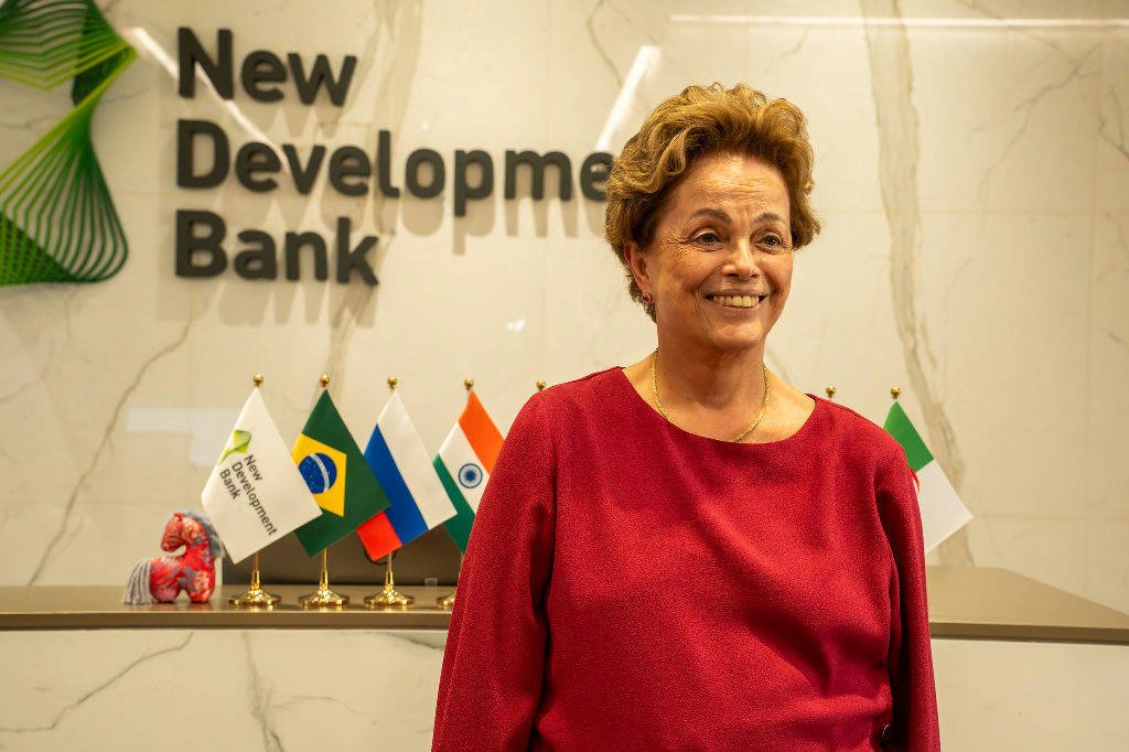 Dilma Rousseff enfrenta protestos ao votar em Belo Horizonte