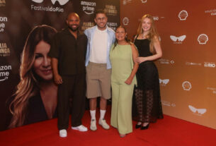 Documentário sobre Marília Mendonça reúne família e artistas em pré-estreia no Rio