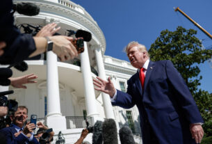 Donald Trump afirma monitorar eleições brasileiras e as considera 'muito importantes'