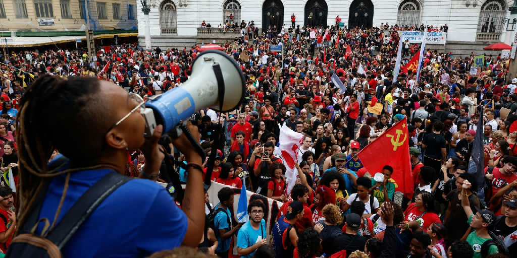 Estudantes mobilizam atos em diversos estados pelo apoio à candidatura de Lula