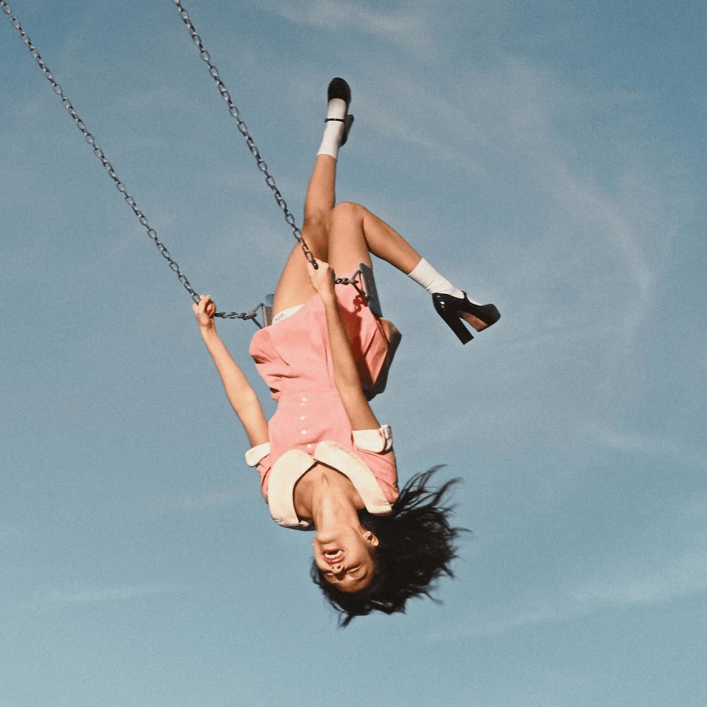 Grammy 2027: Olivia Rodrigo e Olivia Dean lideram apostas para a premiação