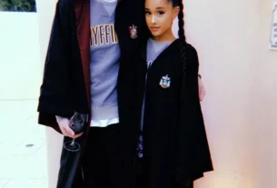 Pete Davidson defende Ariana Grande após ataques constantes à aparência da cantora