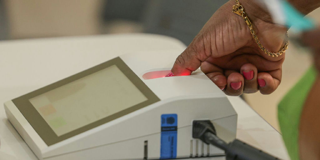 TSE registra substituição de 1.544 urnas eletrônicas durante o primeiro turno